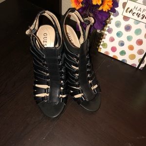 👠👠Guess strappy, gladiator heels👠👠